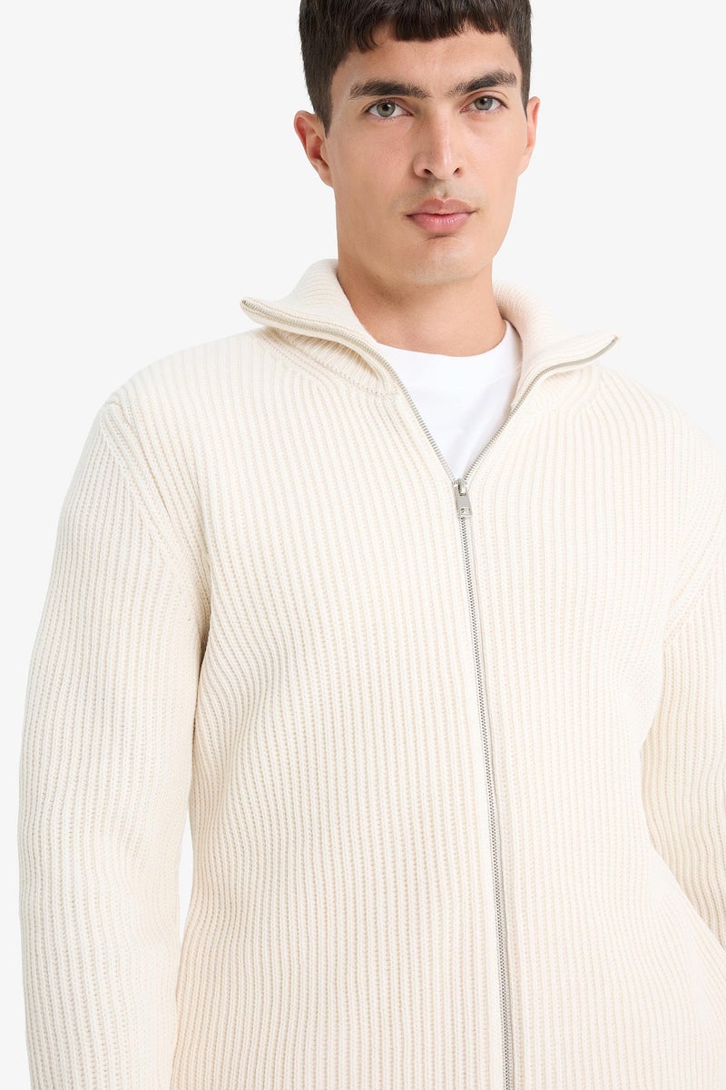 DeFacto Beige Man Standard Fit Stand Collar Zippered Knit Cardigan Casual - Image 4